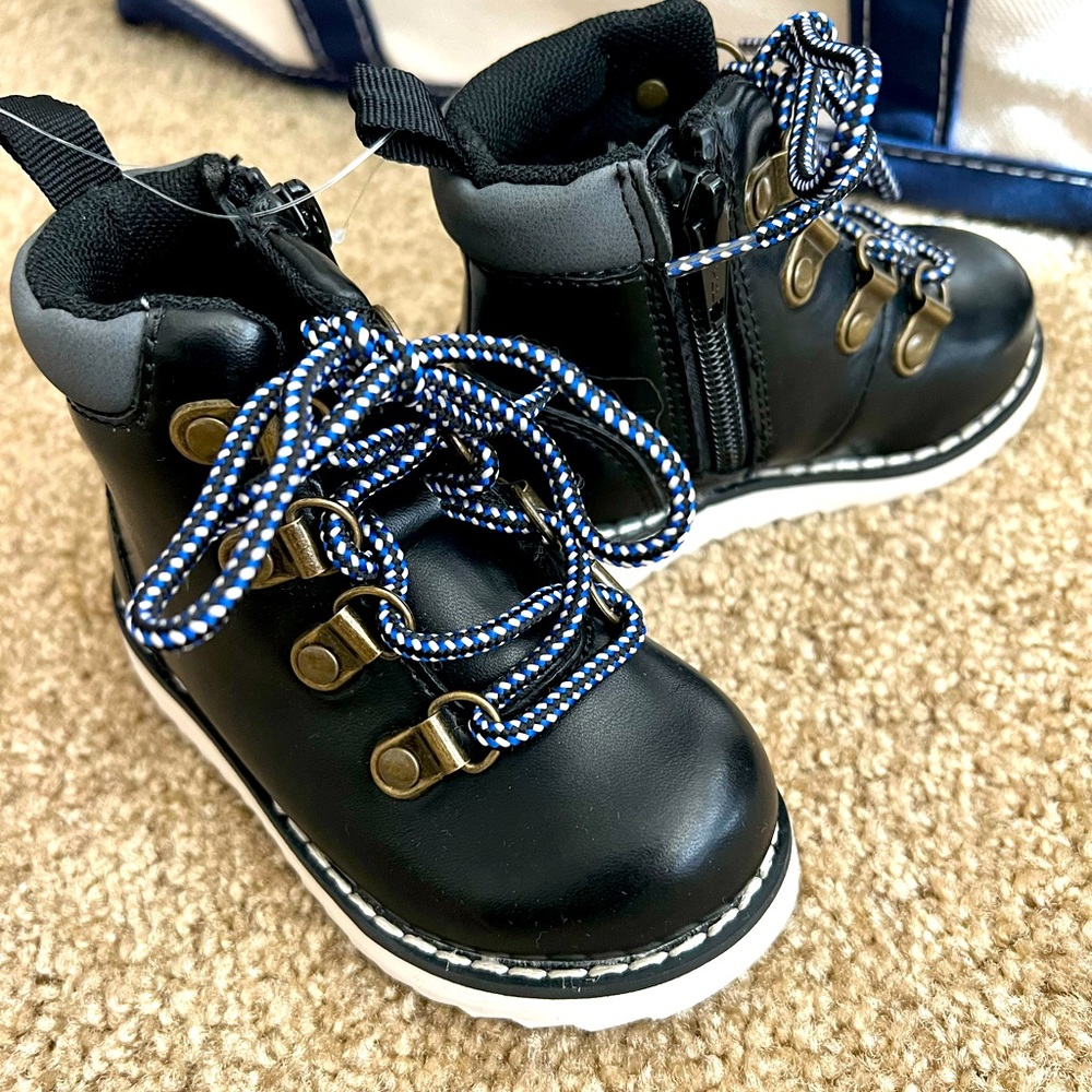 Baby Gap Black High Top Boots with White Sole with Tags. Size 5